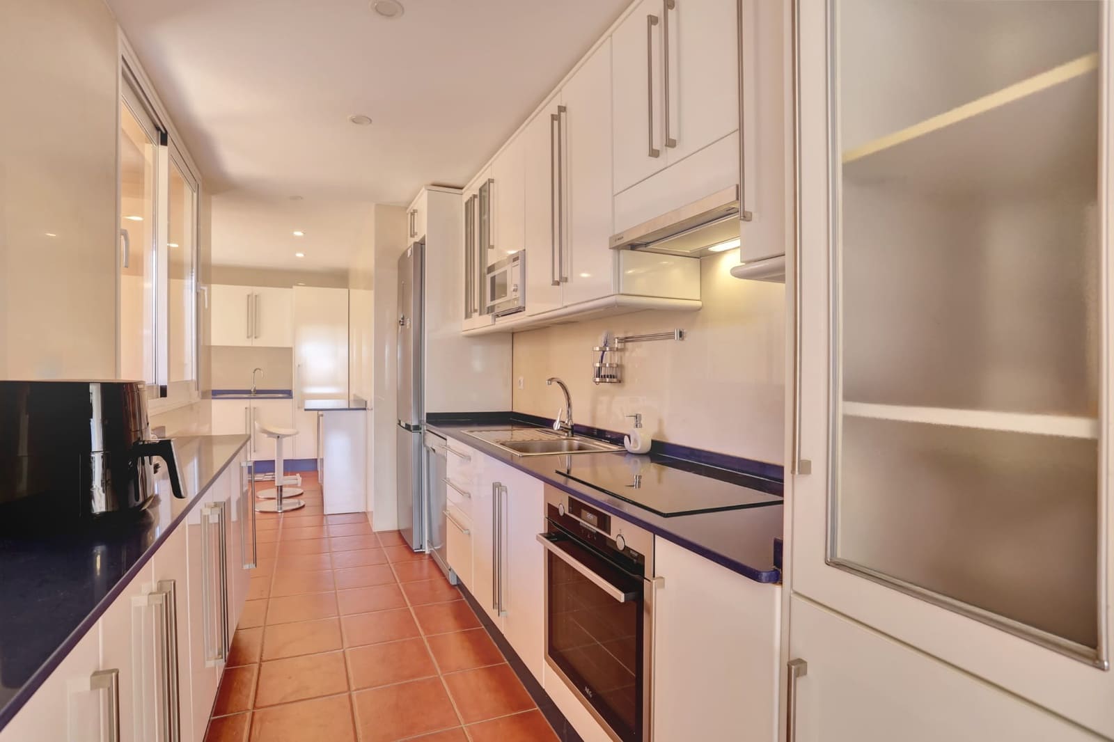 3 slaapkamer Appartement te koop in Caleta de Fuste met zwembad garage - € 380.000 (Ref: 9787591)