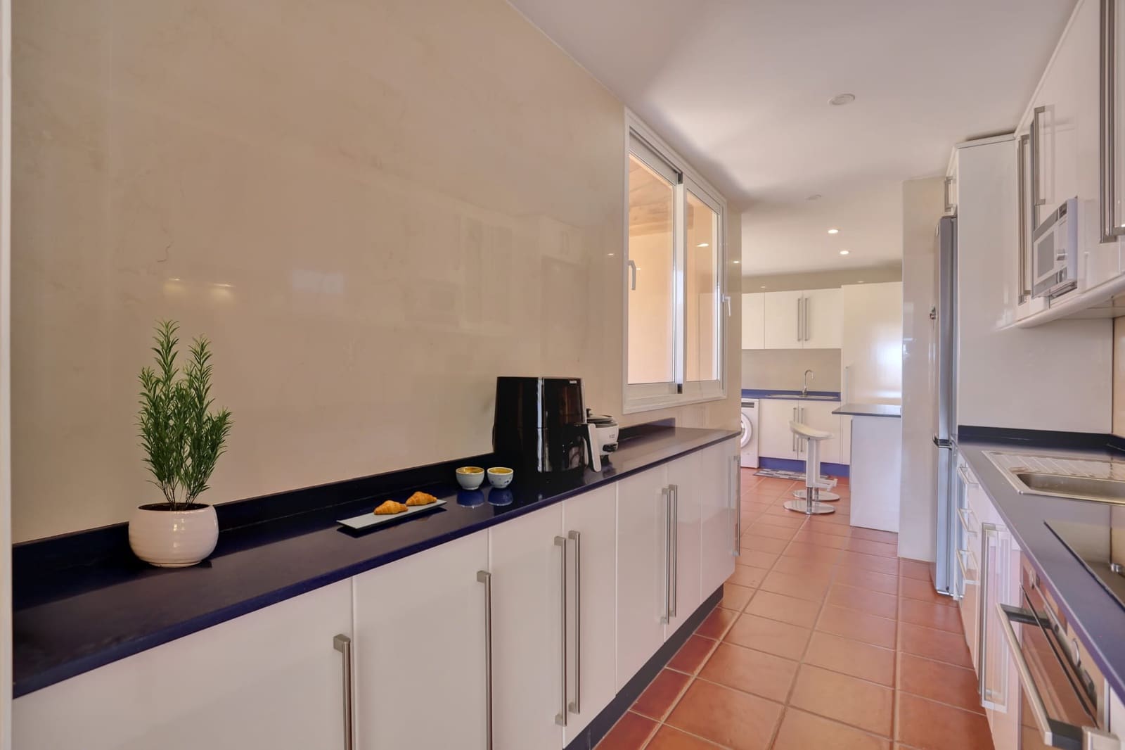 3 slaapkamer Appartement te koop in Caleta de Fuste met zwembad garage - € 380.000 (Ref: 9787591)