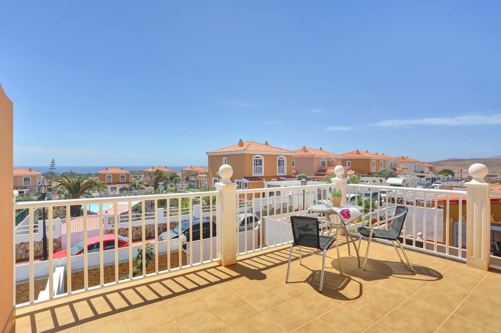 3 slaapkamer Appartement te koop in Caleta de Fuste met zwembad garage - € 380.000 (Ref: 9787591)