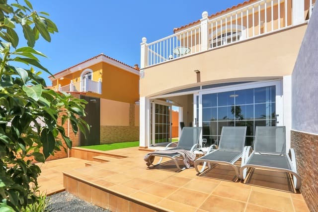 Apartamento de 3 habitaciones en Caleta de Fuste, Antigua en venta con piscina garaje - 380.000 € (Ref: 9787591)