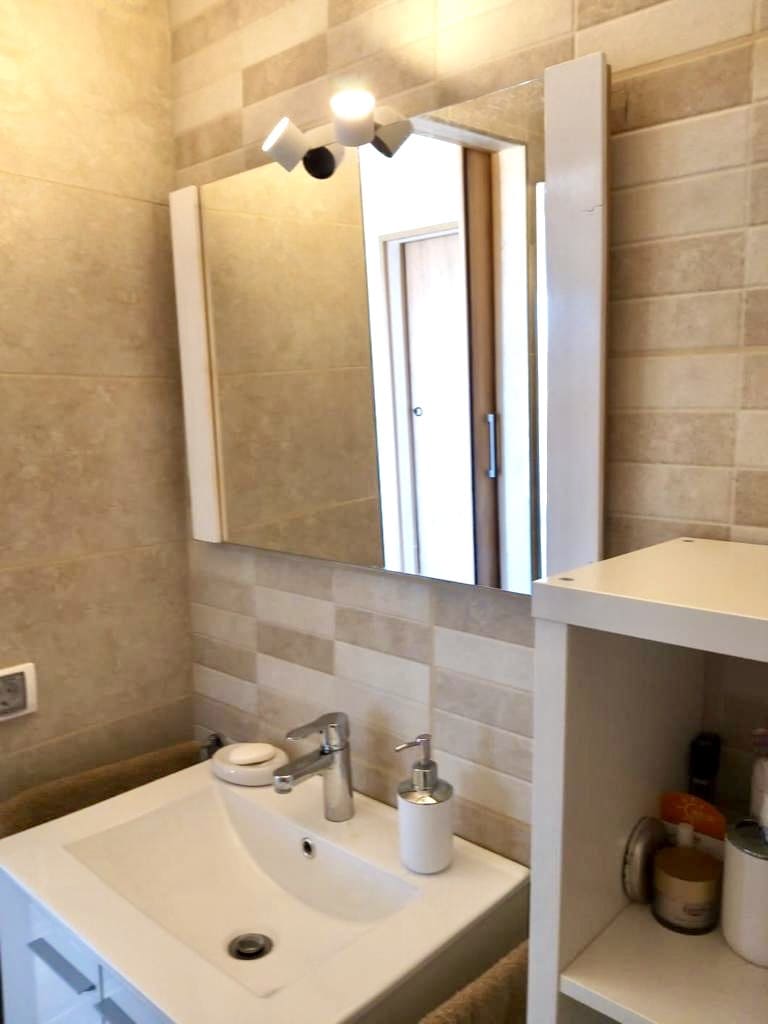 1 bedroom Apartment for sale in Caleta de Fuste with pool - € 125,000 (Ref: 9787850)