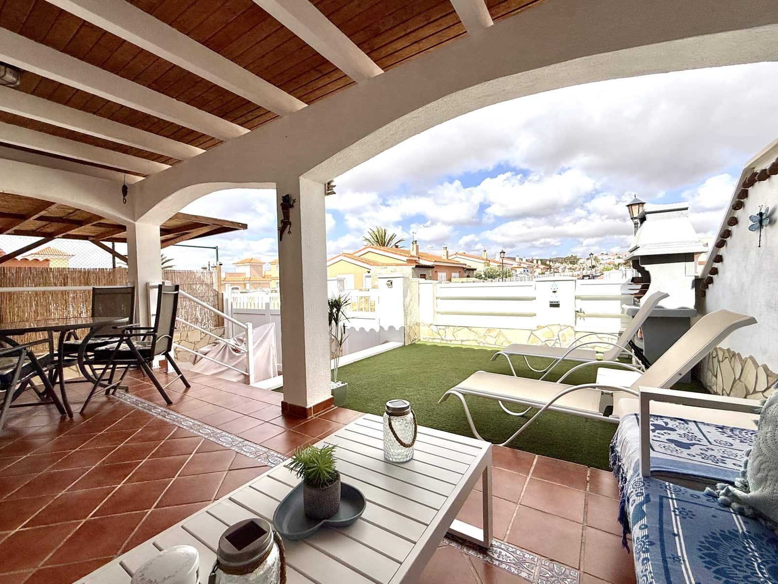 2 chambre Bungalow à vendre à Caleta de Fuste avec piscine - 275 000 € (Ref: 9793741)