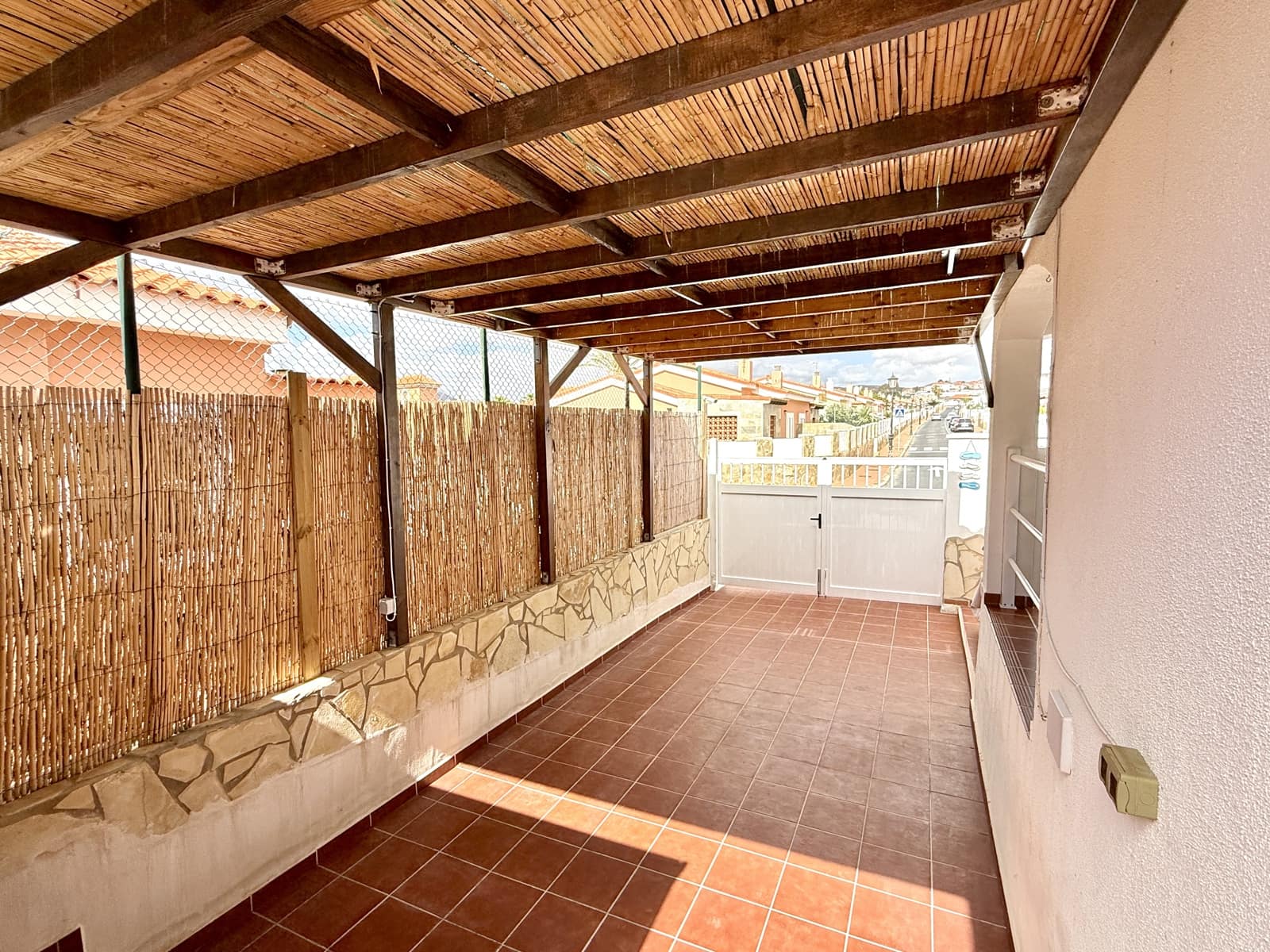 2 chambre Bungalow à vendre à Caleta de Fuste avec piscine - 275 000 € (Ref: 9793741)