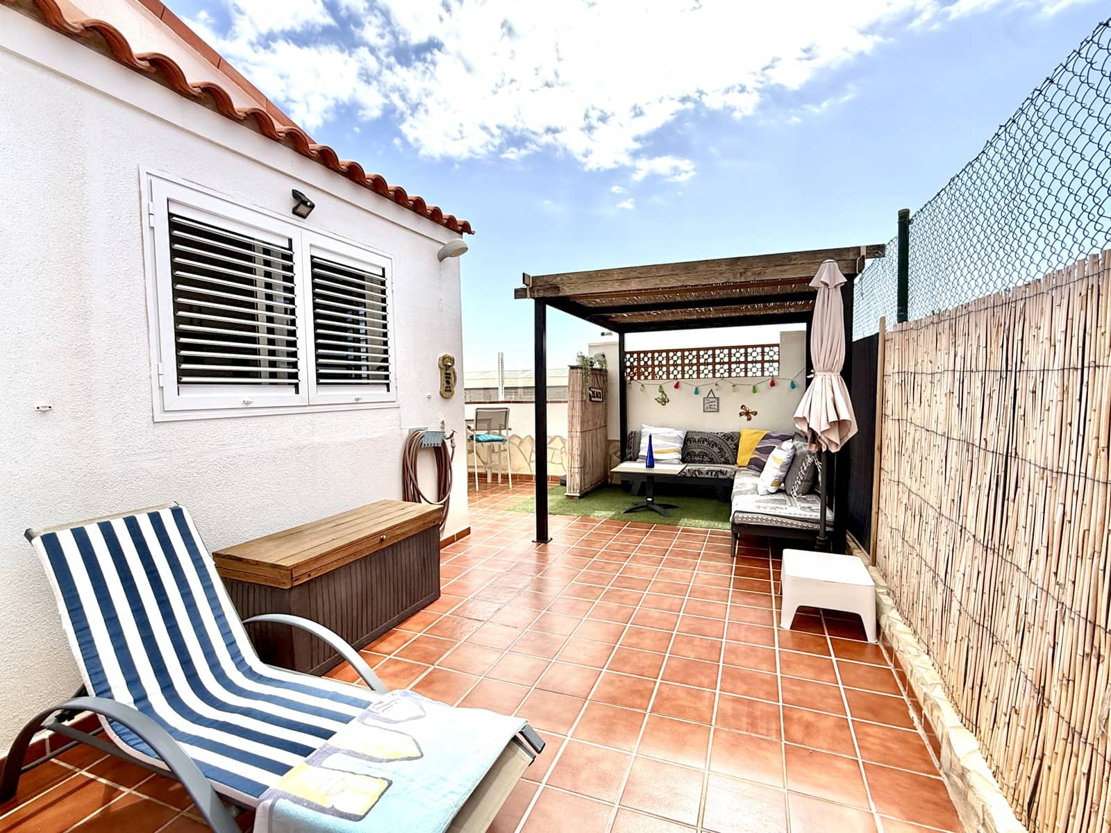 2 chambre Bungalow à vendre à Caleta de Fuste avec piscine - 275 000 € (Ref: 9793741)