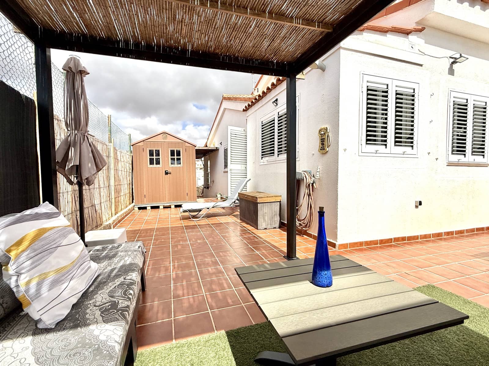 2 chambre Bungalow à vendre à Caleta de Fuste avec piscine - 275 000 € (Ref: 9793741)