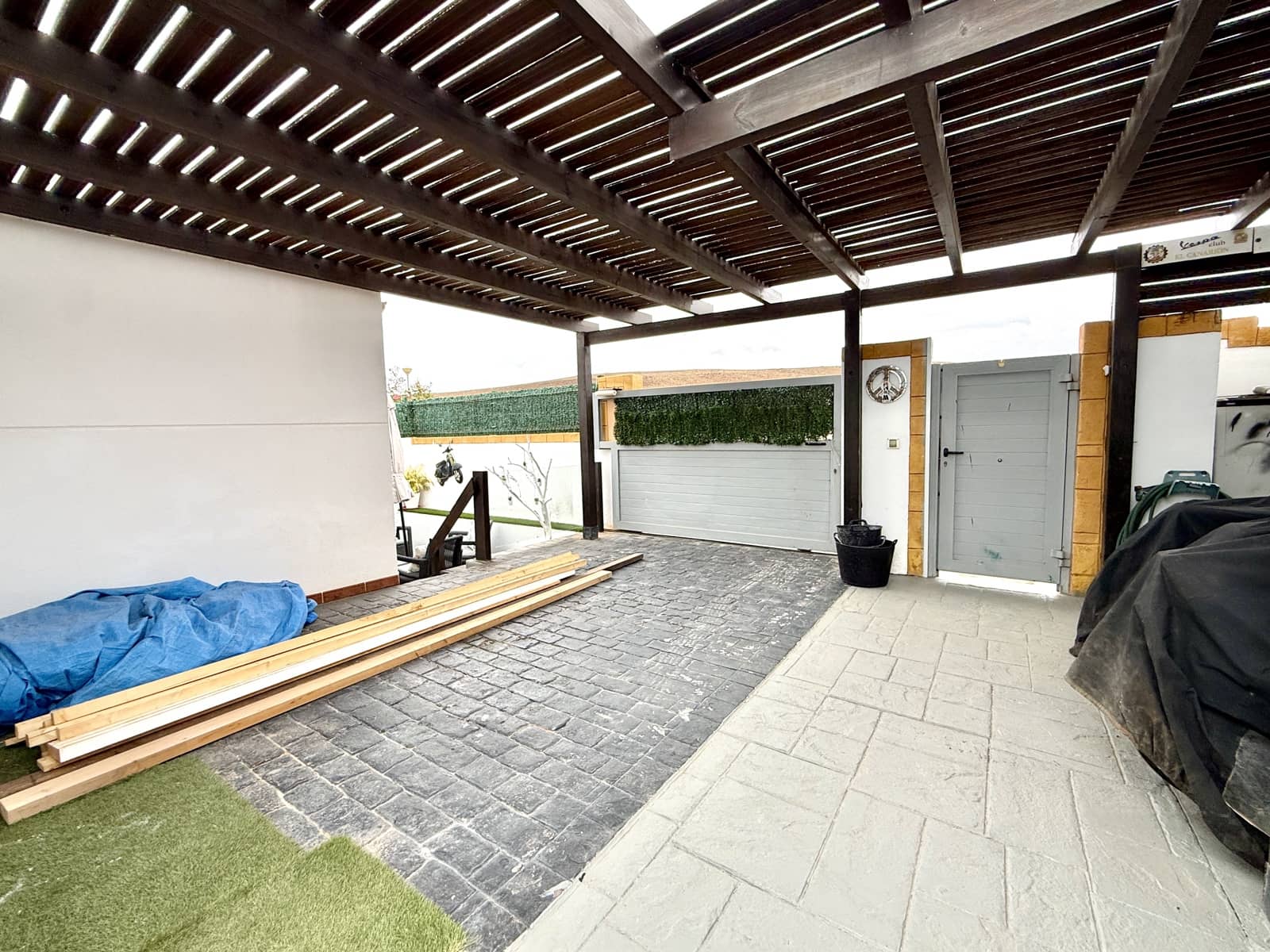 3 slaapkamer Villa te koop in Caleta de Fuste met garage - € 395.000 (Ref: 9807347)