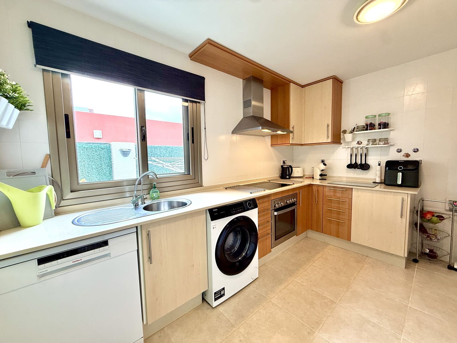 3 slaapkamer Villa te koop in Caleta de Fuste met garage - € 395.000 (Ref: 9807347)