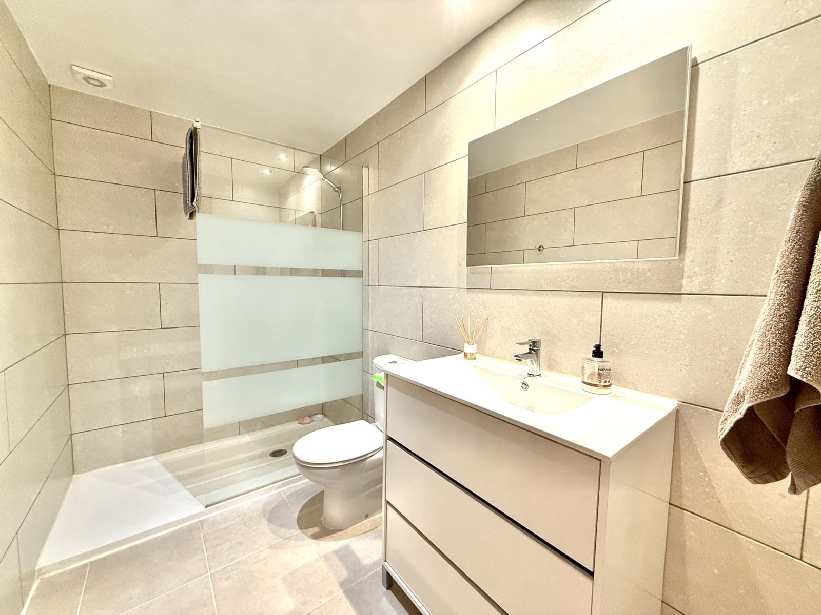 3 slaapkamer Villa te koop in Caleta de Fuste met garage - € 395.000 (Ref: 9807347)