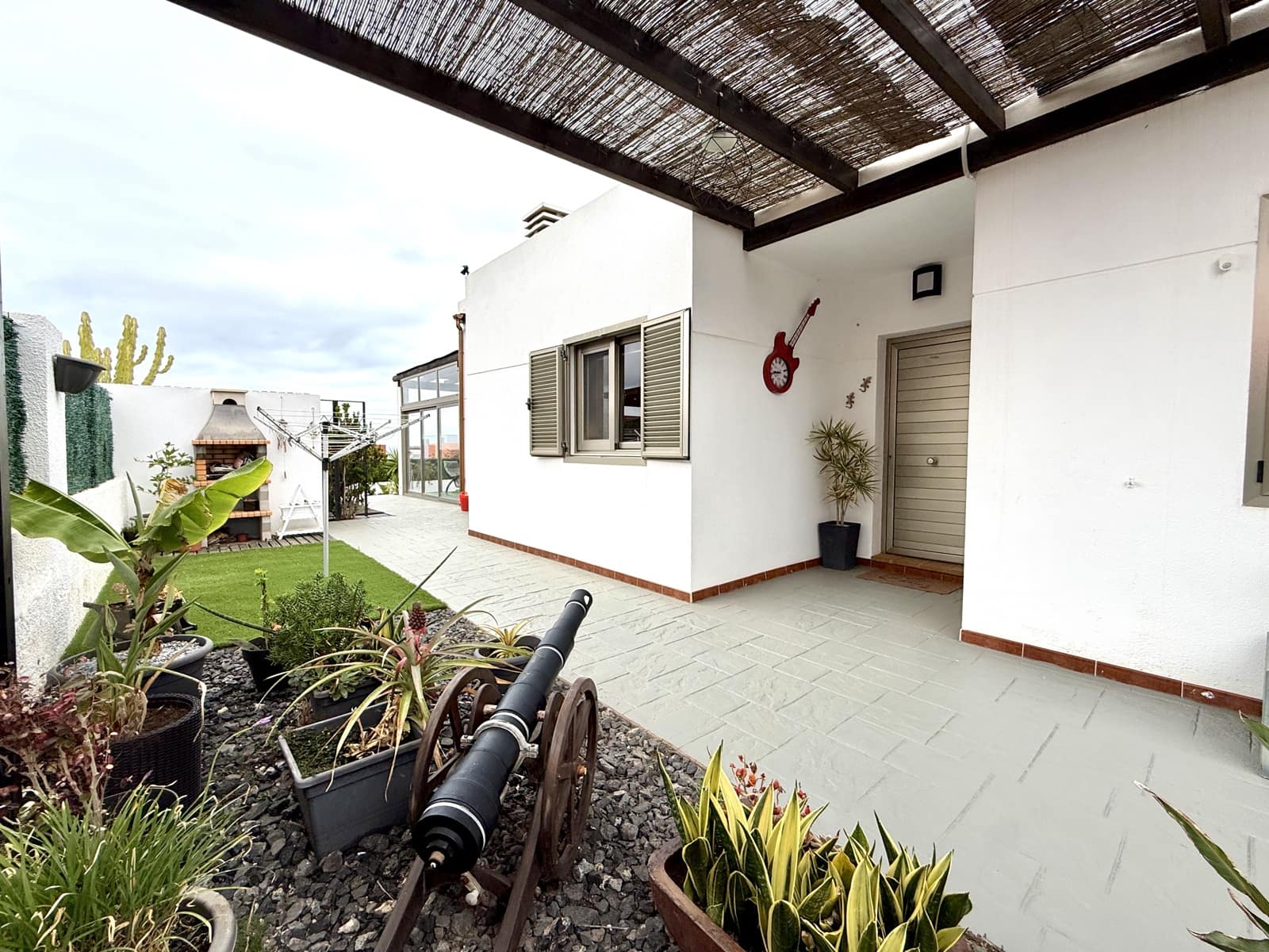 3 slaapkamer Villa te koop in Caleta de Fuste met garage - € 395.000 (Ref: 9807347)