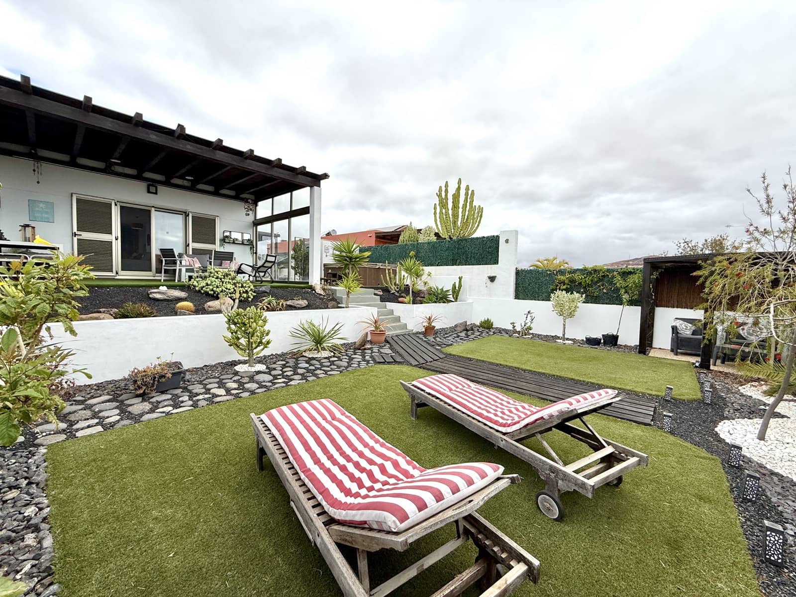 3 slaapkamer Villa te koop in Caleta de Fuste met garage - € 395.000 (Ref: 9807347)