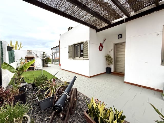 3 slaapkamer Villa te koop in Caleta de Fuste, Antigua - € 395.000 (Ref: 9807347)