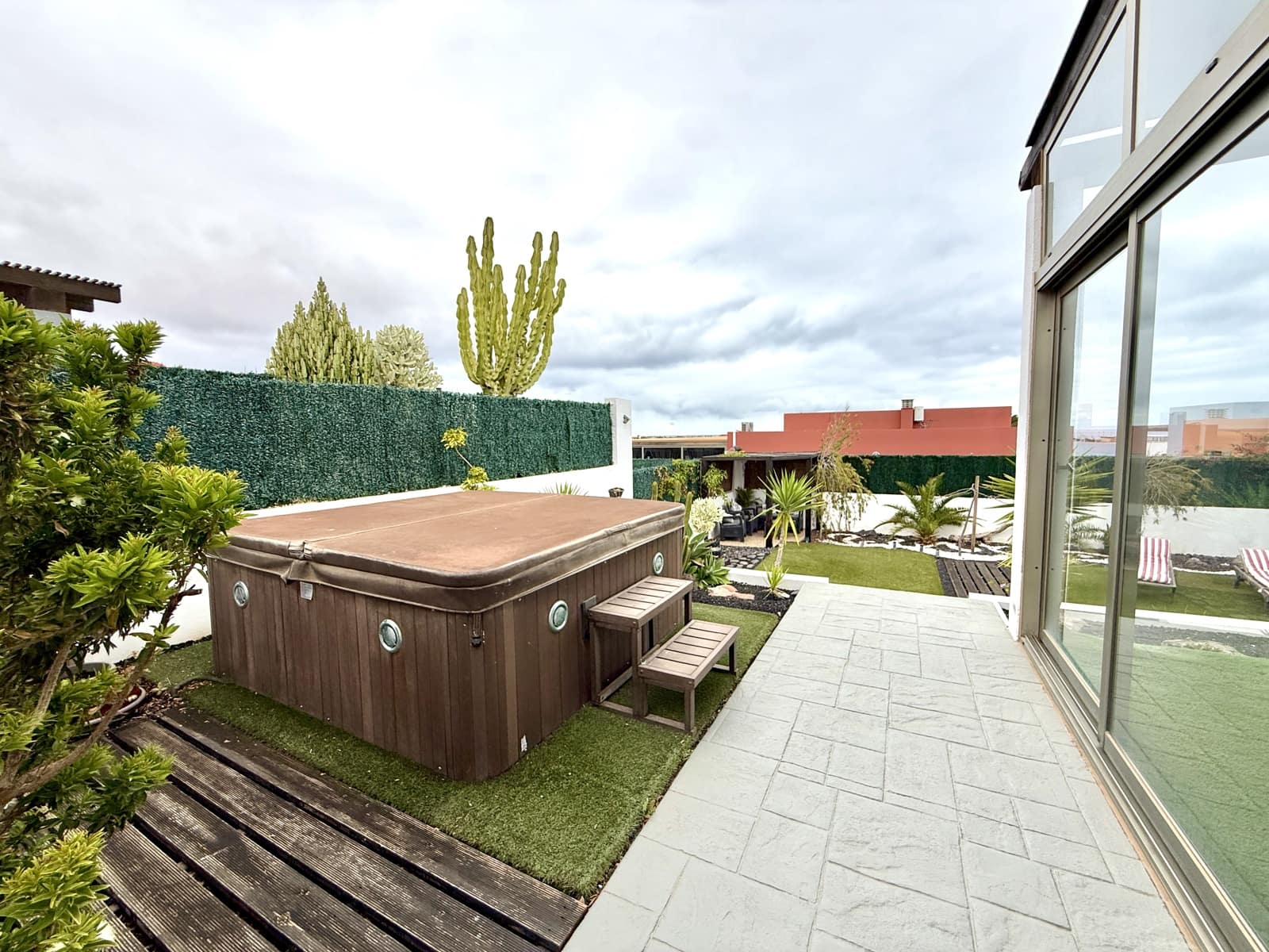 3 slaapkamer Villa te koop in Caleta de Fuste met garage - € 395.000 (Ref: 9807347)