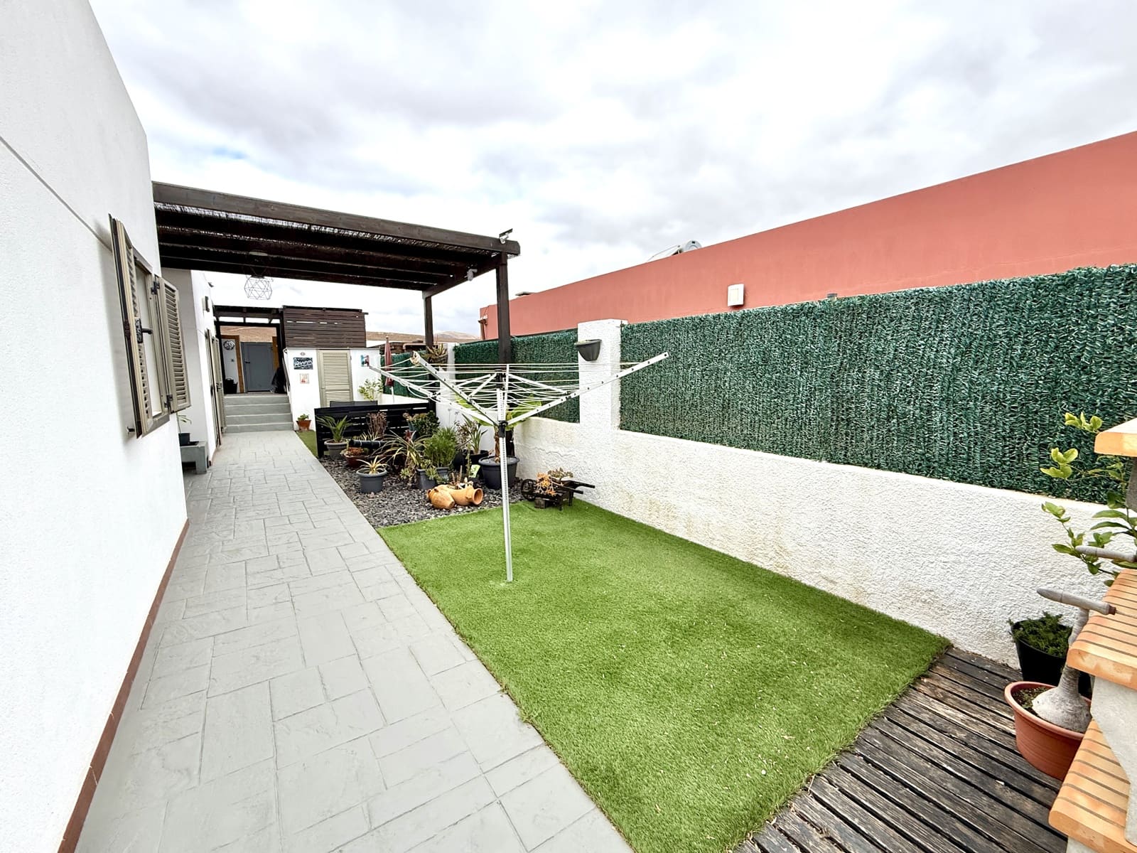 3 slaapkamer Villa te koop in Caleta de Fuste met garage - € 395.000 (Ref: 9807347)