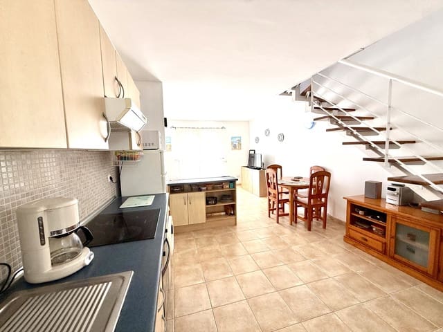 2 Zimmer Apartment zu verkaufen in Costa de Antigua, Antigua mit Pool Garage - 154.000 € (Ref: 9821633)