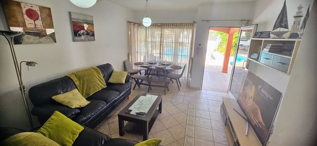 3 soveværelse Villa til salg i Caleta de Fuste, Antigua med swimmingpool garage - € 515.000 (Ref: 9827980)