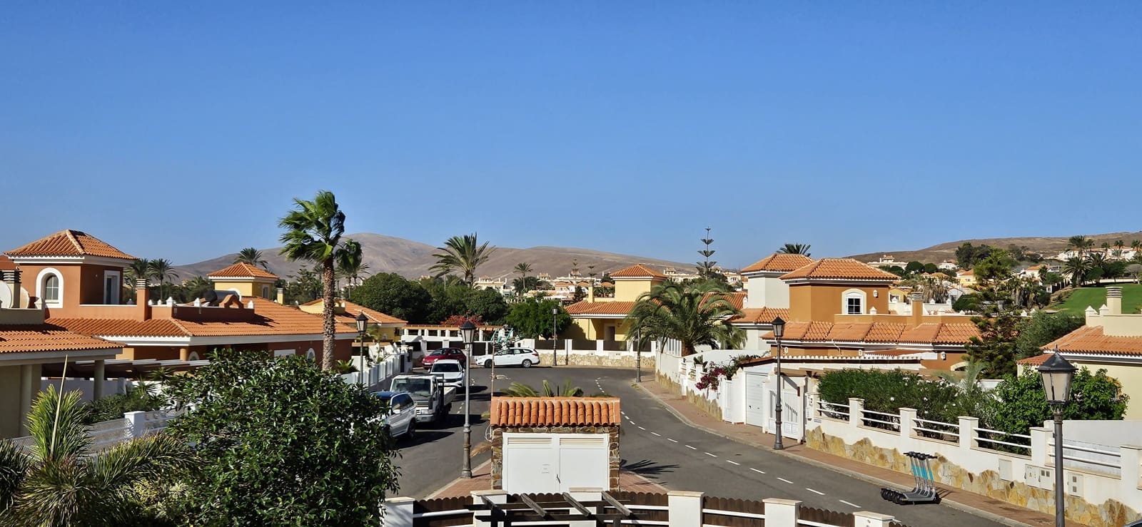 3 bedroom Villa for sale in Caleta de Fuste with pool garage - € 515,000 (Ref: 9827980)
