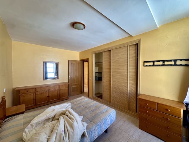 3 soveværelse Lejlighed til salg i Corralejo, La Oliva med garage - € 220.000 (Ref: 9838334)