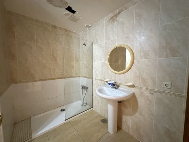 3 soveværelse Lejlighed til salg i Corralejo, La Oliva med garage - € 220.000 (Ref: 9838334)