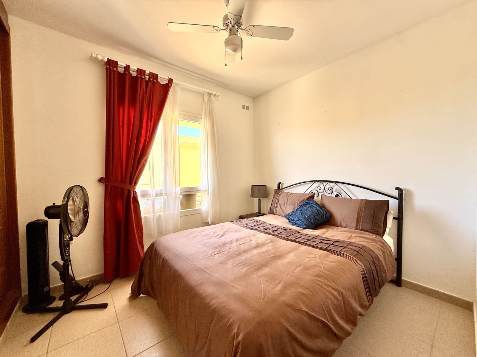 3 Zimmer Apartment zu verkaufen in Caleta de Fuste mit Pool - 275.000 € (Ref: 9877514)