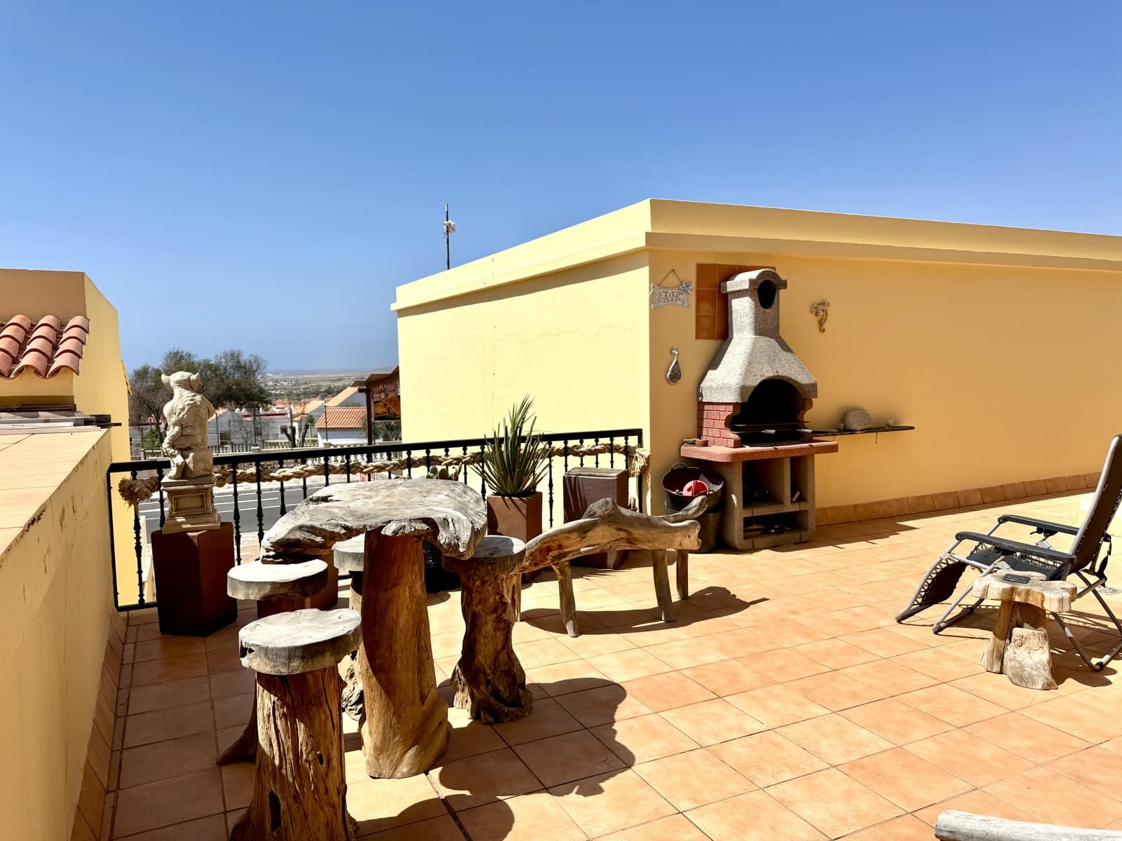 3 Zimmer Apartment zu verkaufen in Caleta de Fuste mit Pool - 275.000 € (Ref: 9877514)