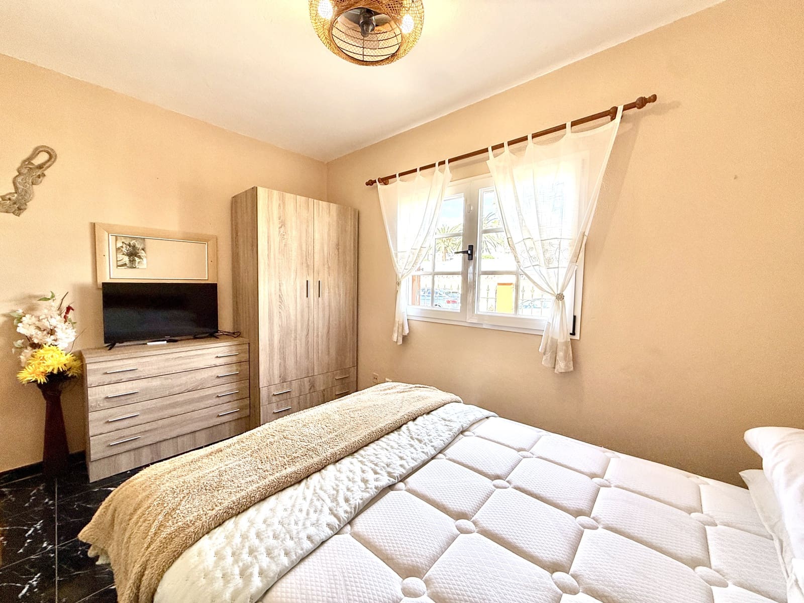 4 soverom Villa til salgs i Caleta de Fuste med svømmebasseng garasje - € 850 000 (Ref: 9877819)