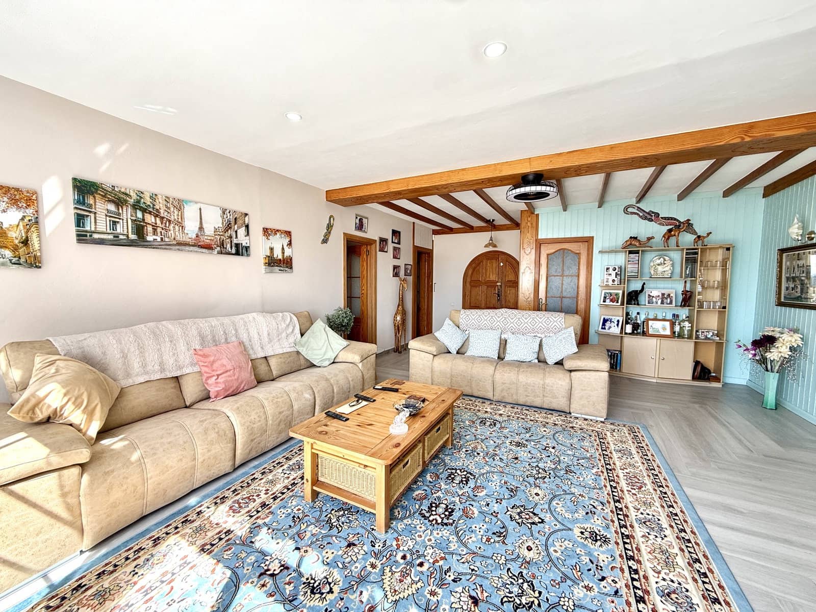 4 bedroom Villa for sale in Caleta de Fuste with pool garage - € 850,000 (Ref: 9877819)