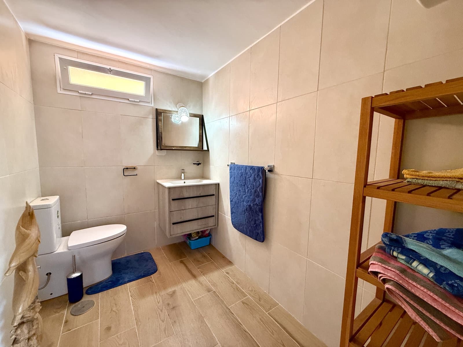 4 bedroom Villa for sale in Caleta de Fuste with pool garage - € 850,000 (Ref: 9877819)