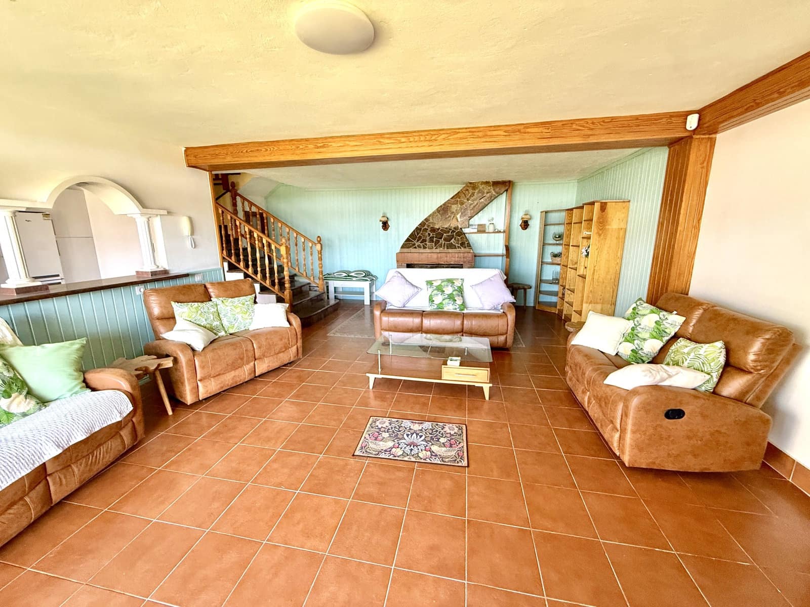 4 bedroom Villa for sale in Caleta de Fuste with pool garage - € 850,000 (Ref: 9877819)