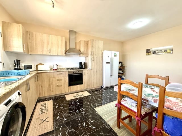 4 slaapkamer Villa te koop in Caleta de Fuste, Antigua met zwembad garage - € 850.000 (Ref: 9877819)