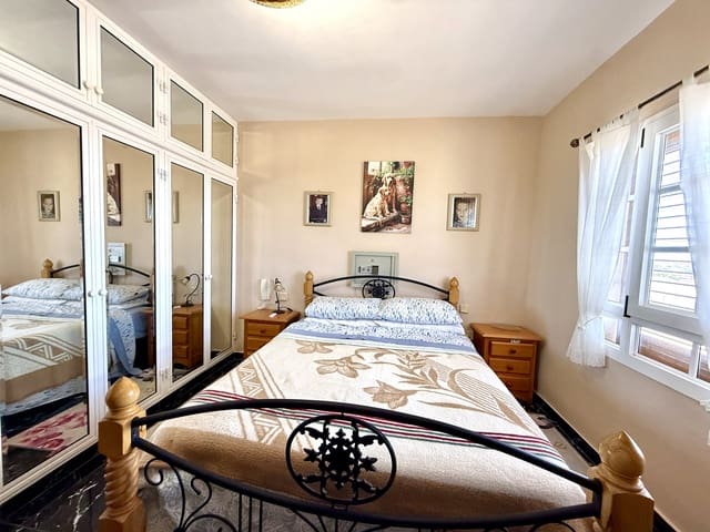4 slaapkamer Villa te koop in Caleta de Fuste, Antigua met zwembad garage - € 850.000 (Ref: 9877819)