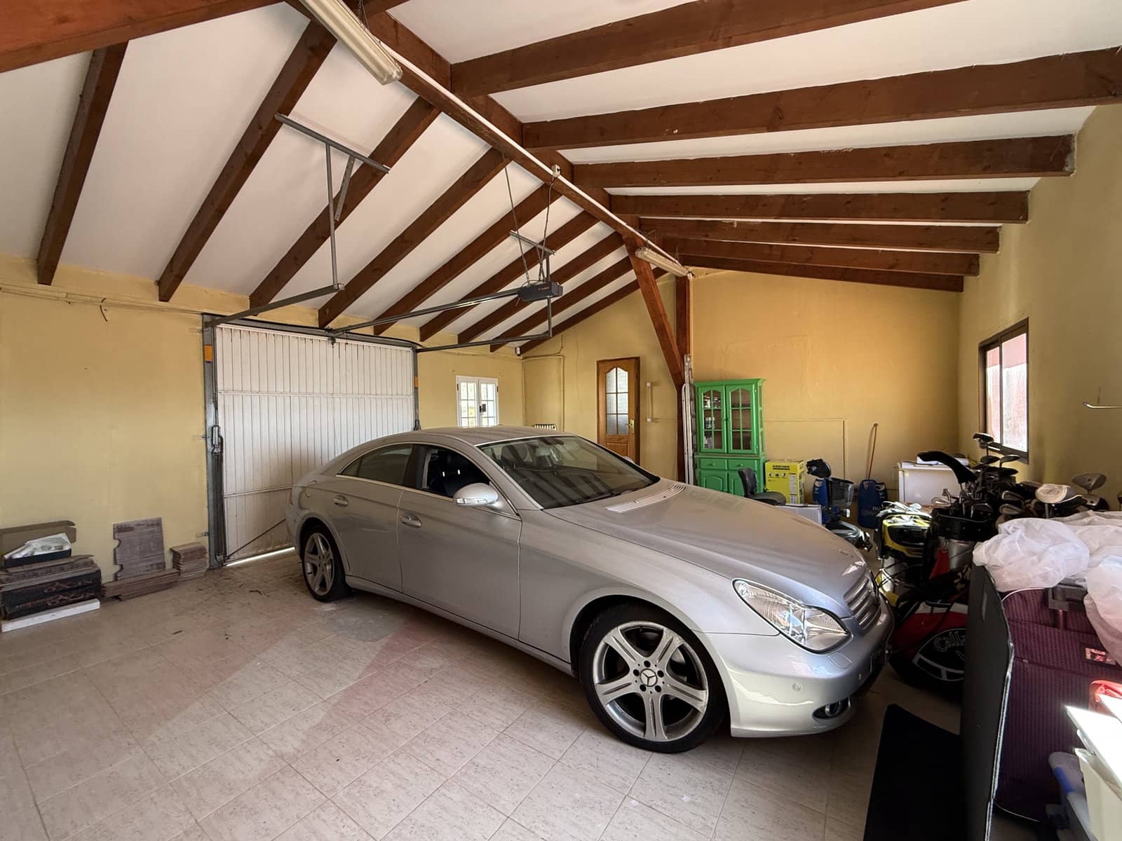 4 bedroom Villa for sale in Caleta de Fuste with pool garage - € 850,000 (Ref: 9877819)