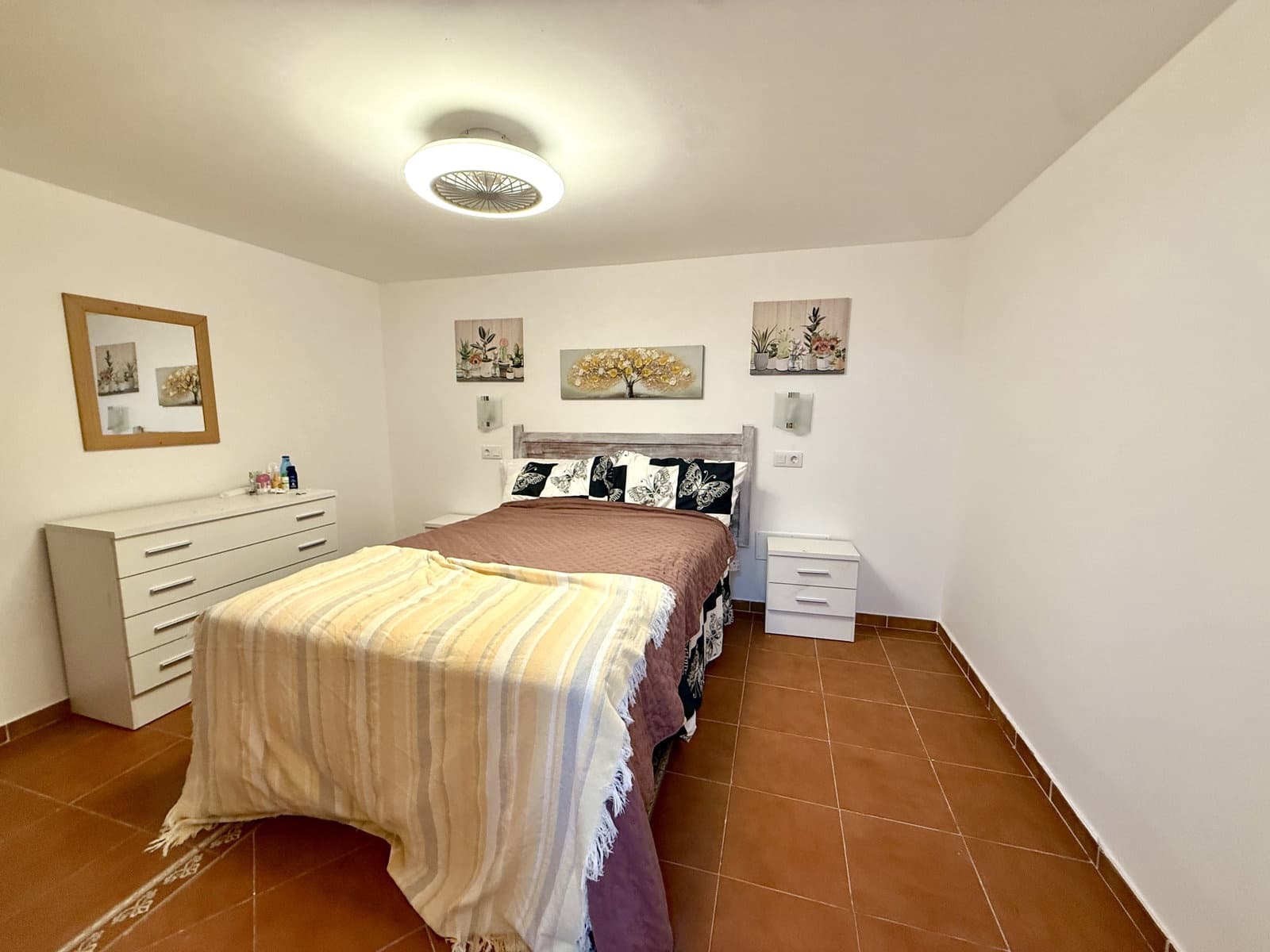 4 bedroom Villa for sale in Caleta de Fuste with pool garage - € 850,000 (Ref: 9877819)