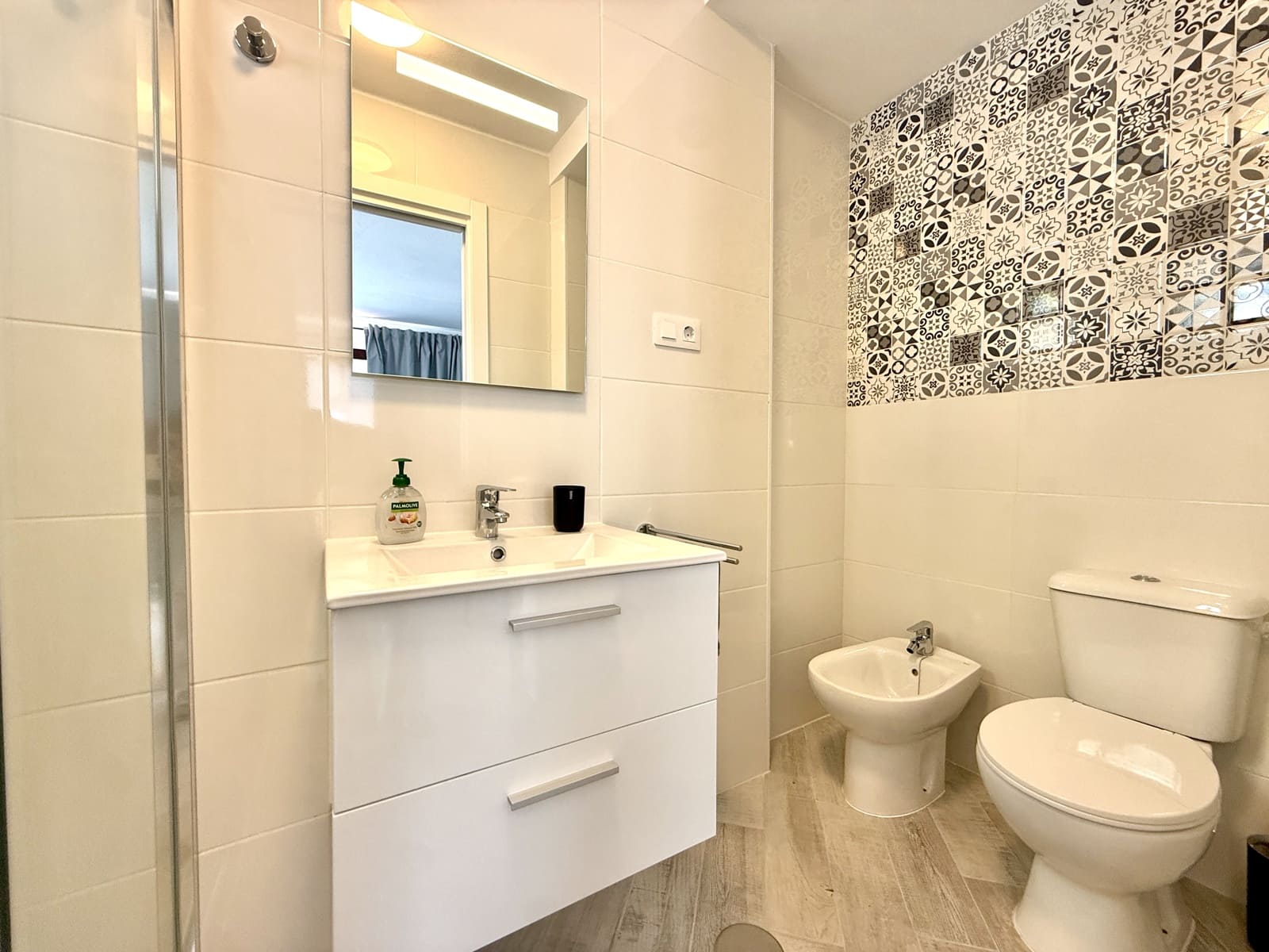 Komercyjne na sprzedaż w Caleta de Fuste z basenem - 120 000 € (Ref: 9879833)