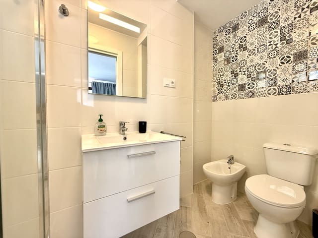 Komercyjne na sprzedaż w Caleta de Fuste, Antigua z basenem - 120 000 € (Ref: 9879833)