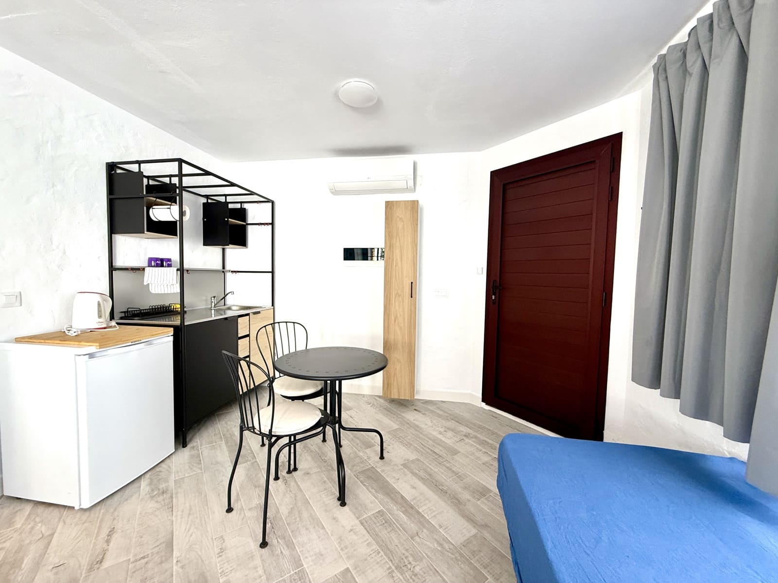 Komercyjne na sprzedaż w Caleta de Fuste z basenem - 120 000 € (Ref: 9879833)