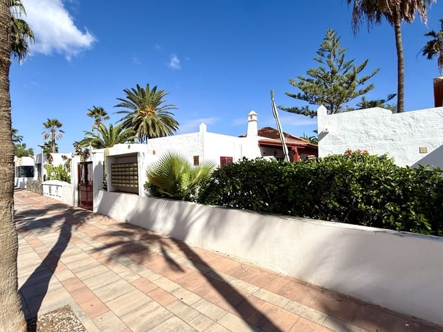 Komercyjne na sprzedaż w Caleta de Fuste, Antigua z basenem - 120 000 € (Ref: 9879833)