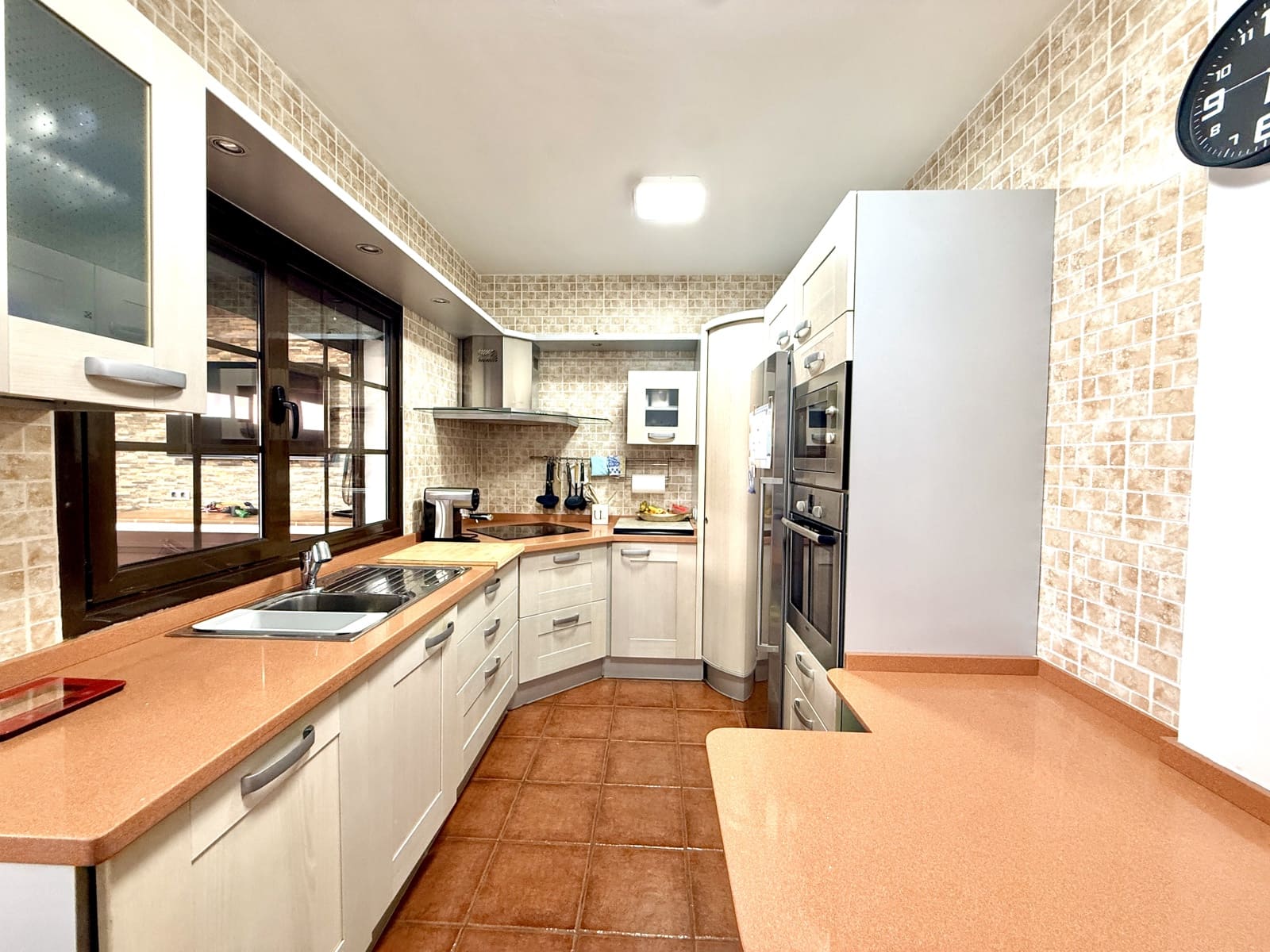 3 bedroom Apartment for sale in Puerto del Rosario - € 325,000 (Ref: 9897479)