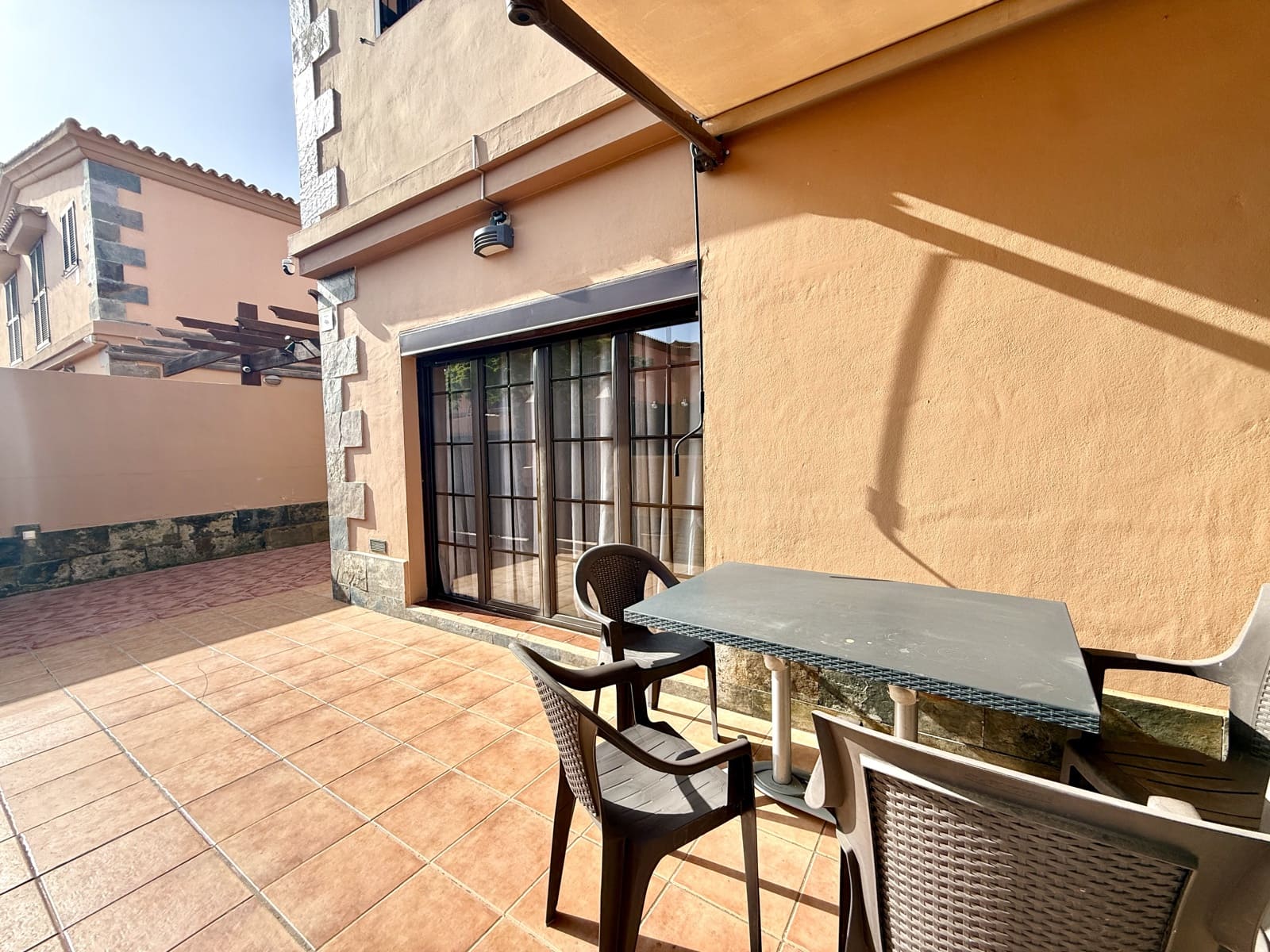 3 bedroom Apartment for sale in Puerto del Rosario - € 325,000 (Ref: 9897479)