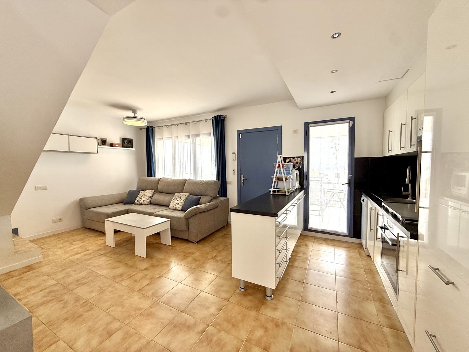 2 quarto Apartamento para venda em Caleta de Fuste com piscina garagem - 269 000 € (Ref: 9937044)