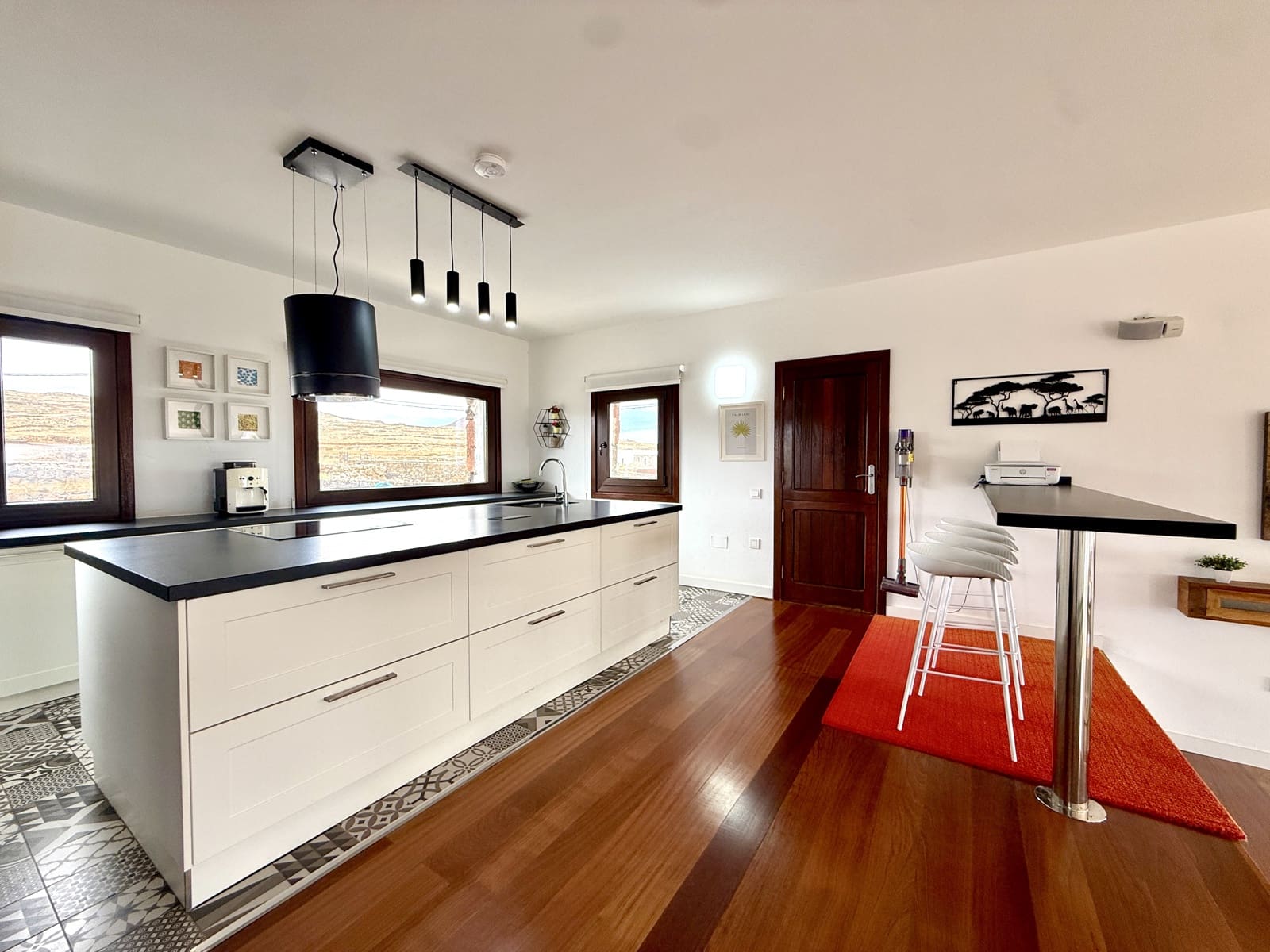 3 bedroom Villa for sale in Villaverde with pool - € 895,000 (Ref: 9937045)