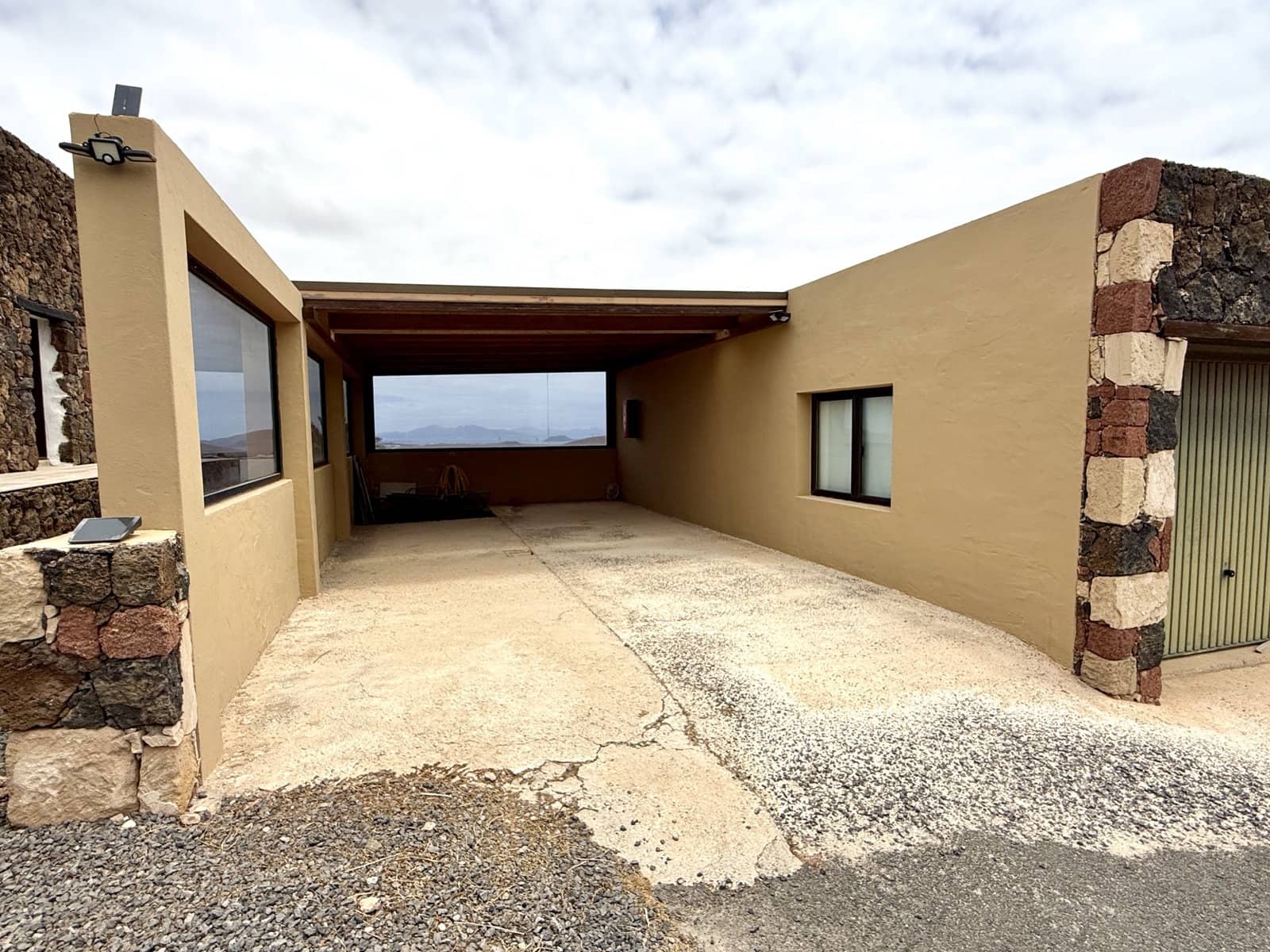 3 Zimmer Villa zu verkaufen in Villaverde mit Pool Garage - 895.000 € (Ref: 9937045)