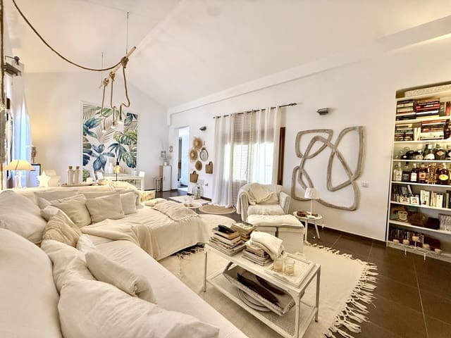4 chambre Villa/Maison à vendre à Antigua - 495 000 € (Ref: 9956373)