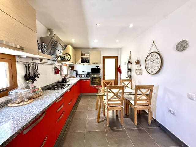 4 chambre Villa/Maison à vendre à Antigua - 495 000 € (Ref: 9956373)