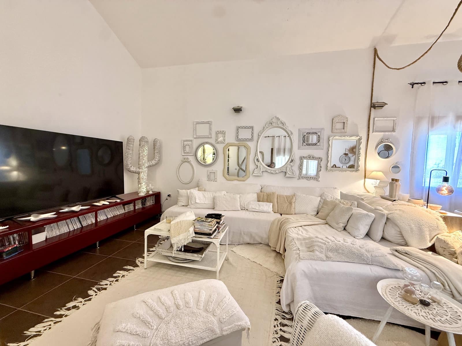 4 bedroom Villa for sale in Antigua - € 495,000 (Ref: 9956373)