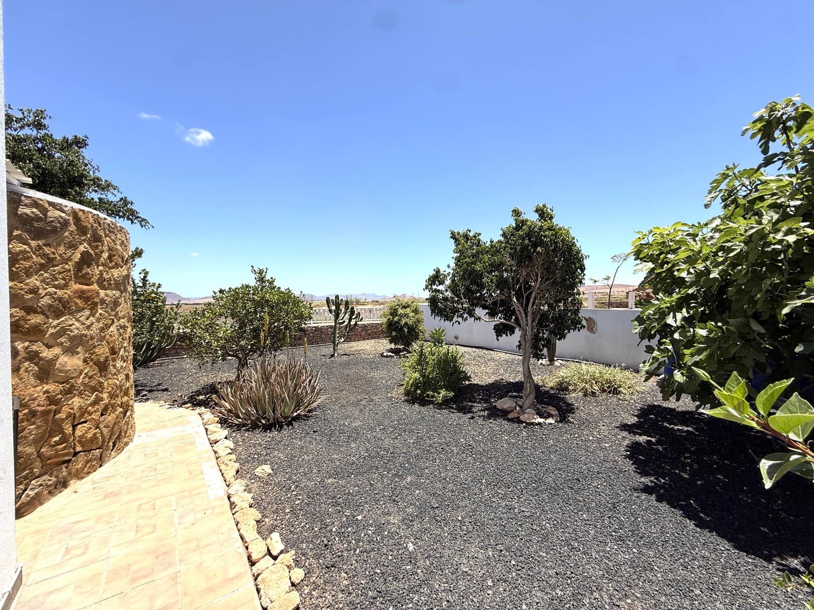 4 bedroom Villa for sale in Antigua - € 495,000 (Ref: 9956373)