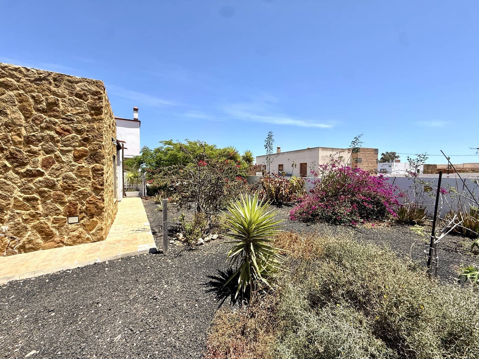 4 bedroom Villa for sale in Antigua - € 495,000 (Ref: 9956373)