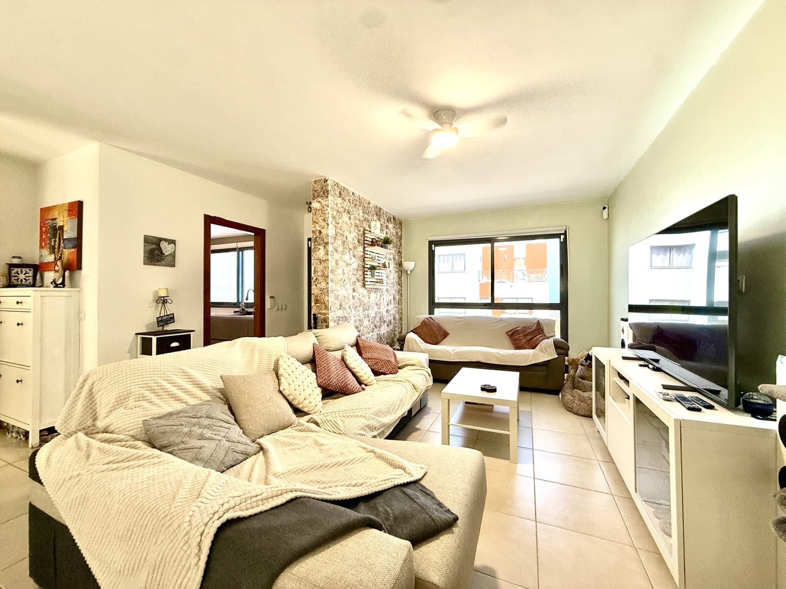 3 soveværelse Lejlighed til salg i Caleta de Fuste med swimmingpool garage - € 310.000 (Ref: 9978046)