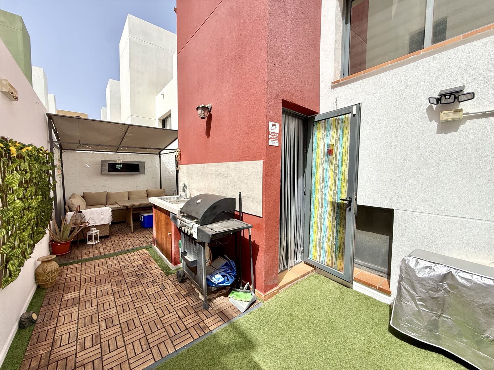 3 soveværelse Lejlighed til salg i Caleta de Fuste med swimmingpool garage - € 310.000 (Ref: 9978046)