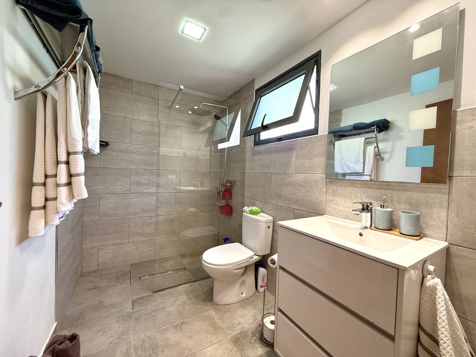 3 soveværelse Lejlighed til salg i Caleta de Fuste med swimmingpool garage - € 310.000 (Ref: 9978046)