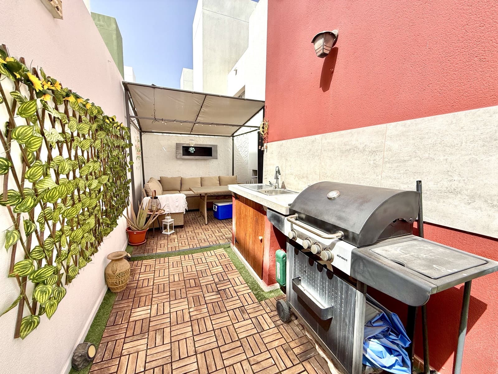 3 soveværelse Lejlighed til salg i Caleta de Fuste med swimmingpool garage - € 310.000 (Ref: 9978046)